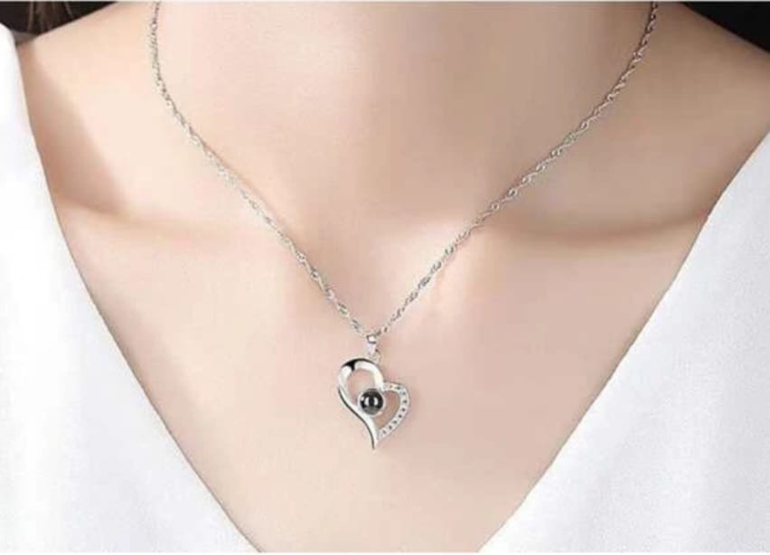 One Heart Necklace